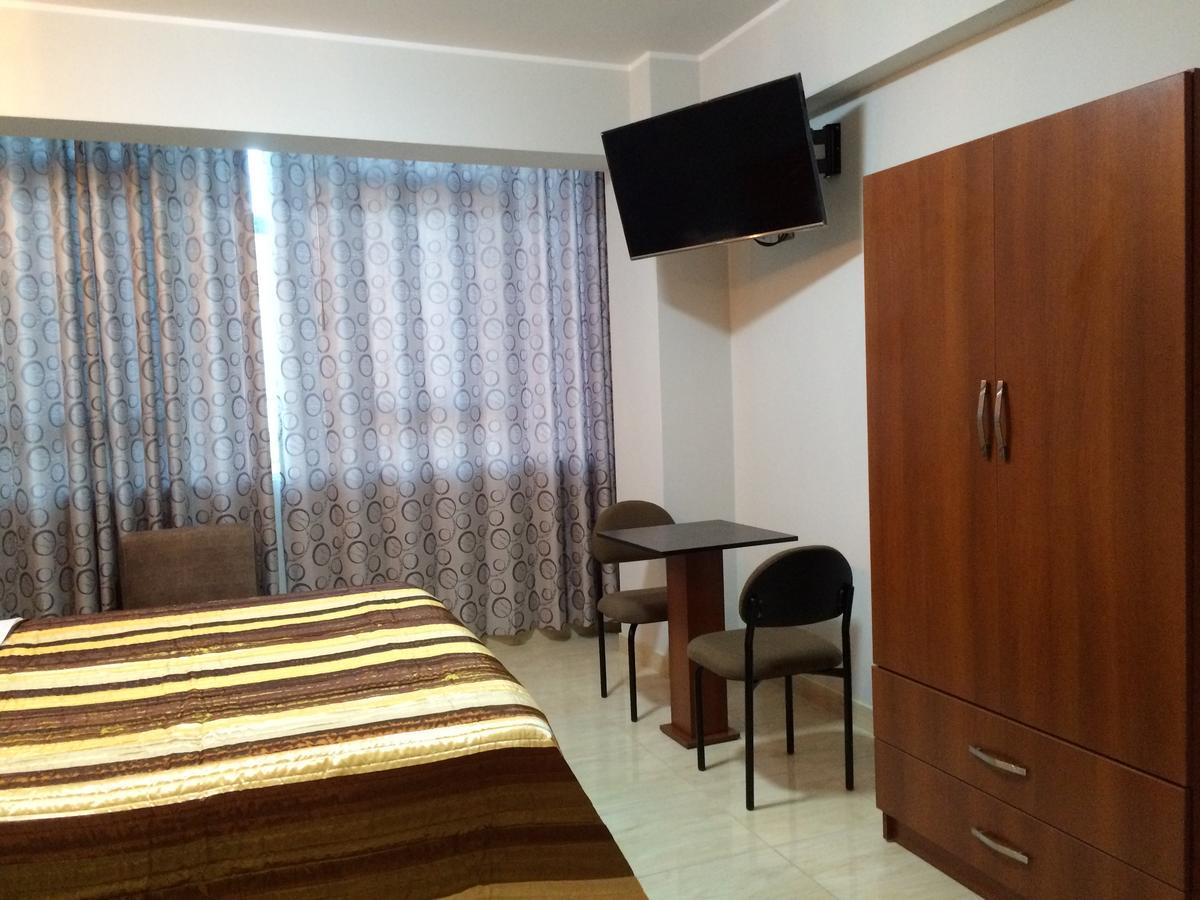 Hostal Gold Star Tacna Ngoại thất bức ảnh